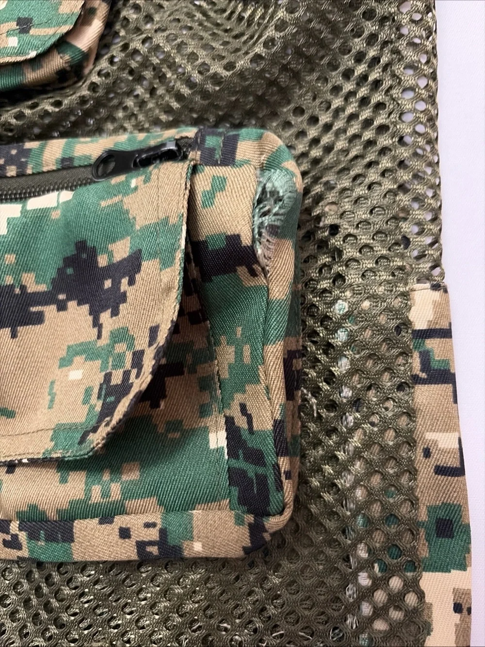 Men's Camo Fishing Vest - Green Digital Camo